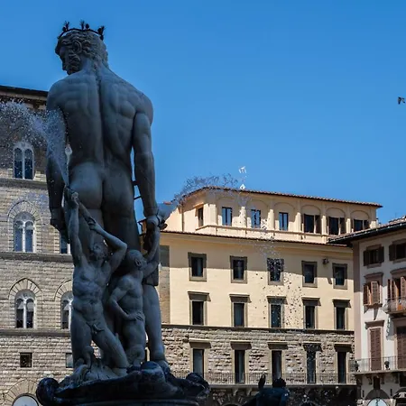 - Palazzo Signoria Luxury 11-medusa * Florence